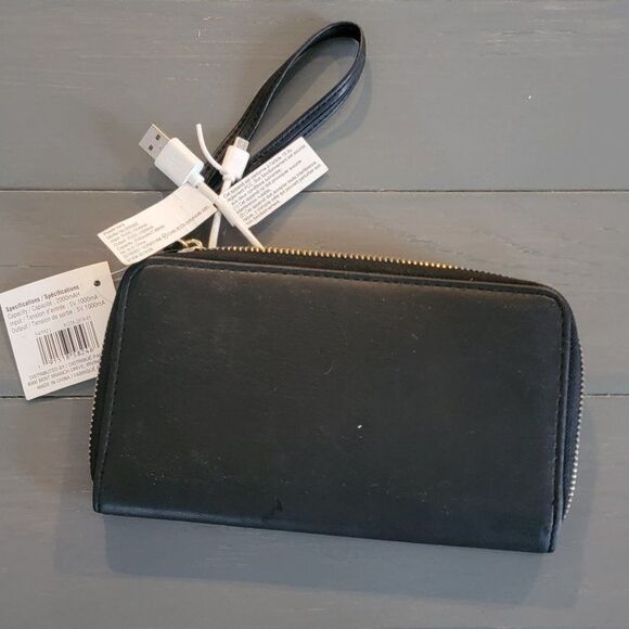 Smart Phone Charging Wristlet Wallet By Bead Landing - Black - Picture 9 of 11